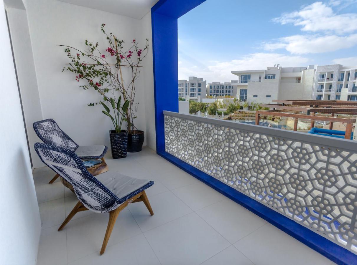 Cloud 7 Residences Ayla Akaba Kültér fotó A balcony