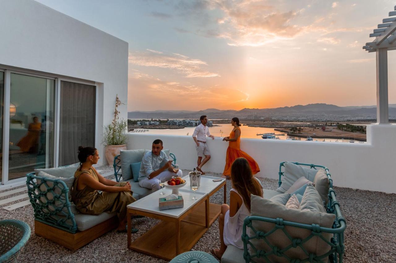 Cloud 7 Residences Ayla Akaba Kültér fotó Sunset at the hotel