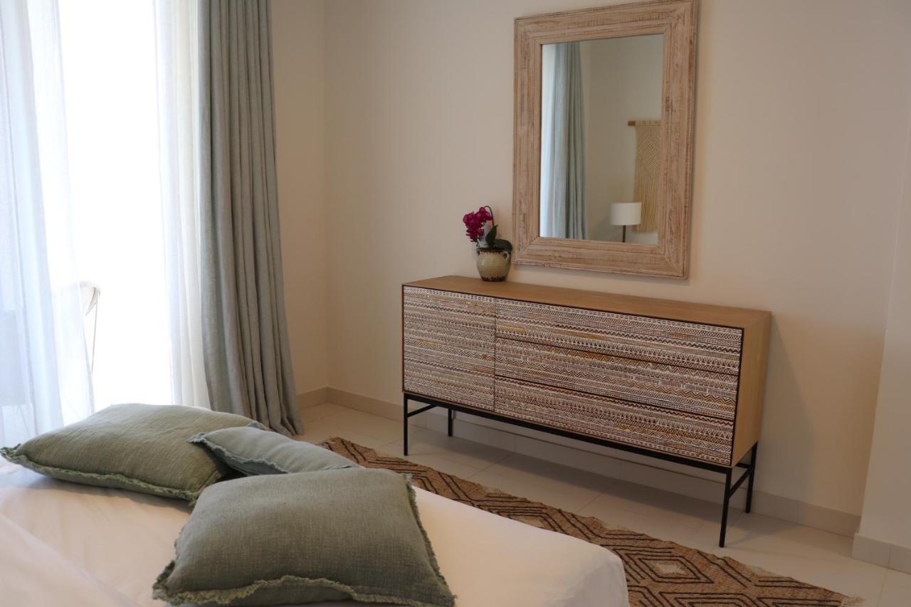 Cloud 7 Residences Ayla Akaba Kültér fotó A modern dresser