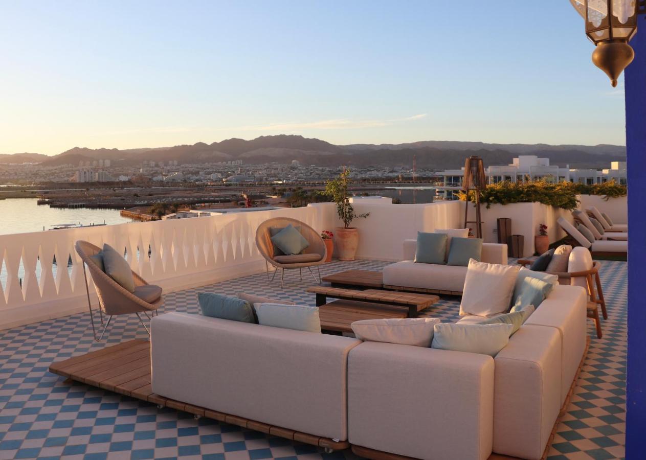 Cloud 7 Residences Ayla Akaba Kültér fotó Rooftop terrace at the Hotel Amanjena
